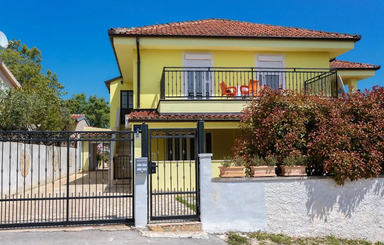Apartments Dora Victoria Dream Medulin 0*,  Croatia