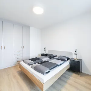hotellátogatás