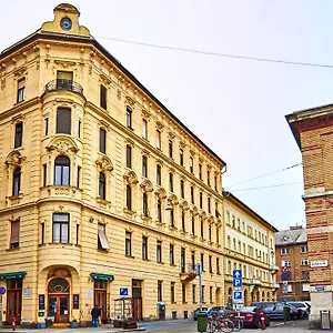 hotellátogatás
